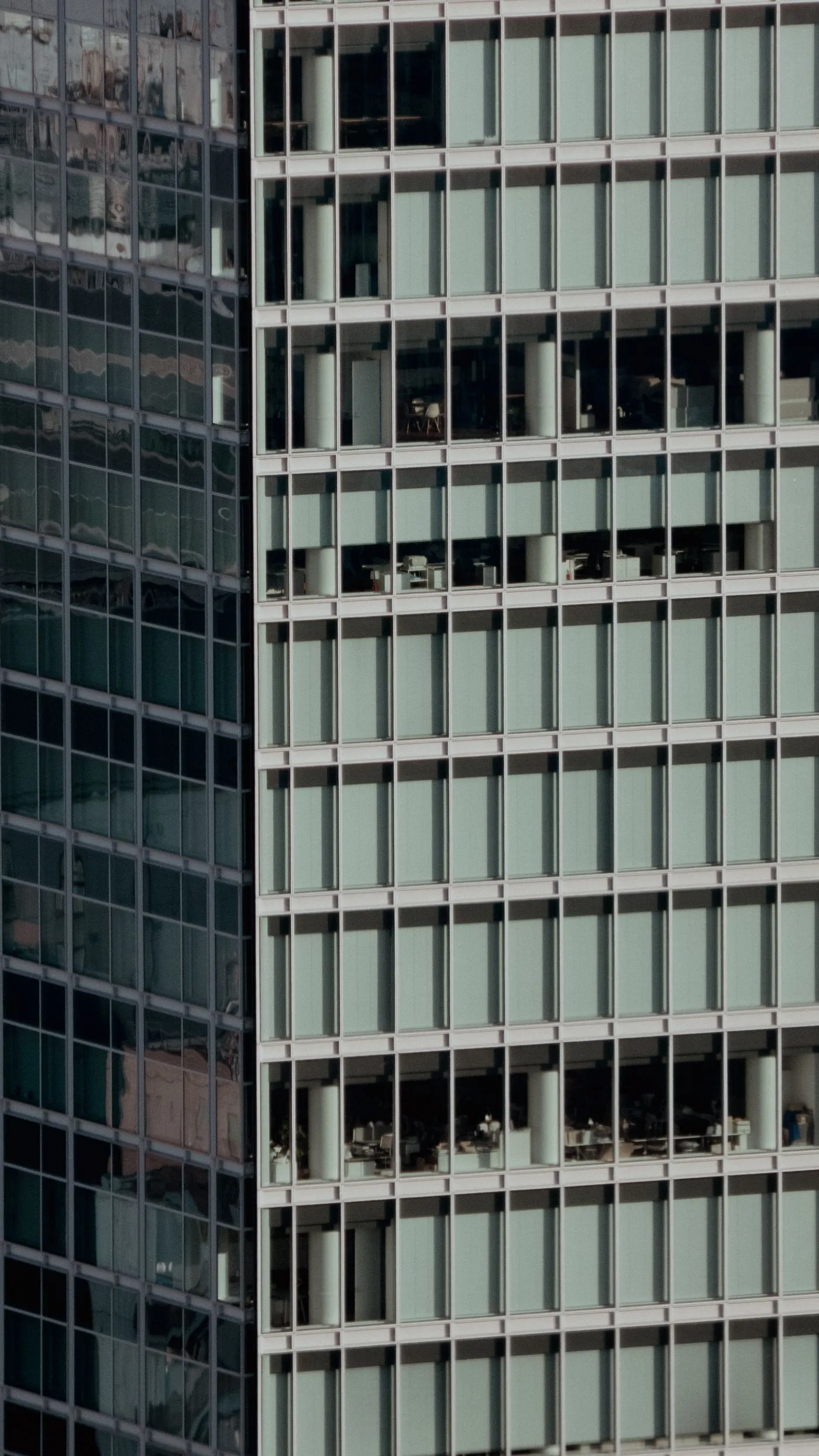 Fassade eines modernen Bürogebäudes
